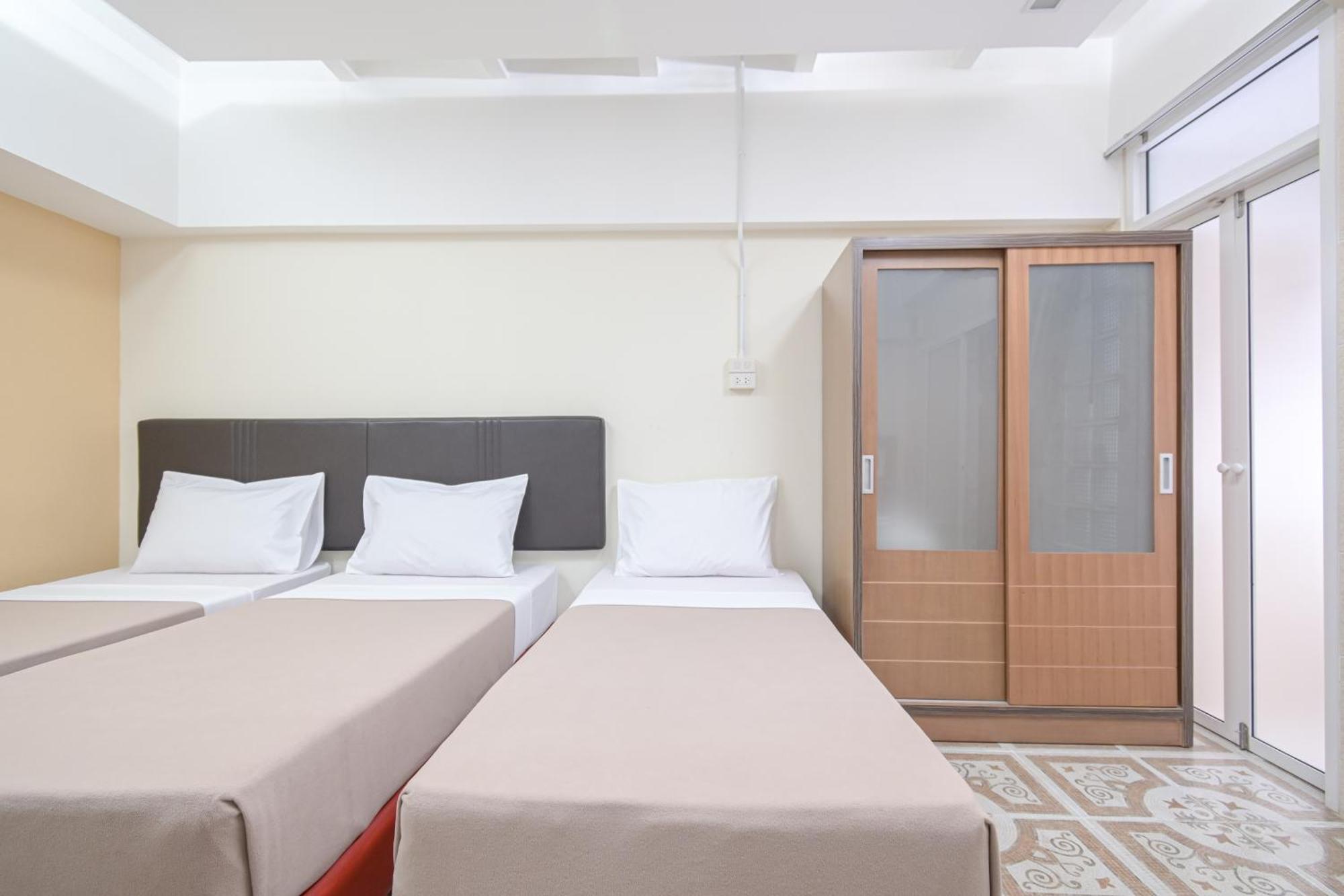 Ac Habitat Bangkok Aparthotel Exterior photo