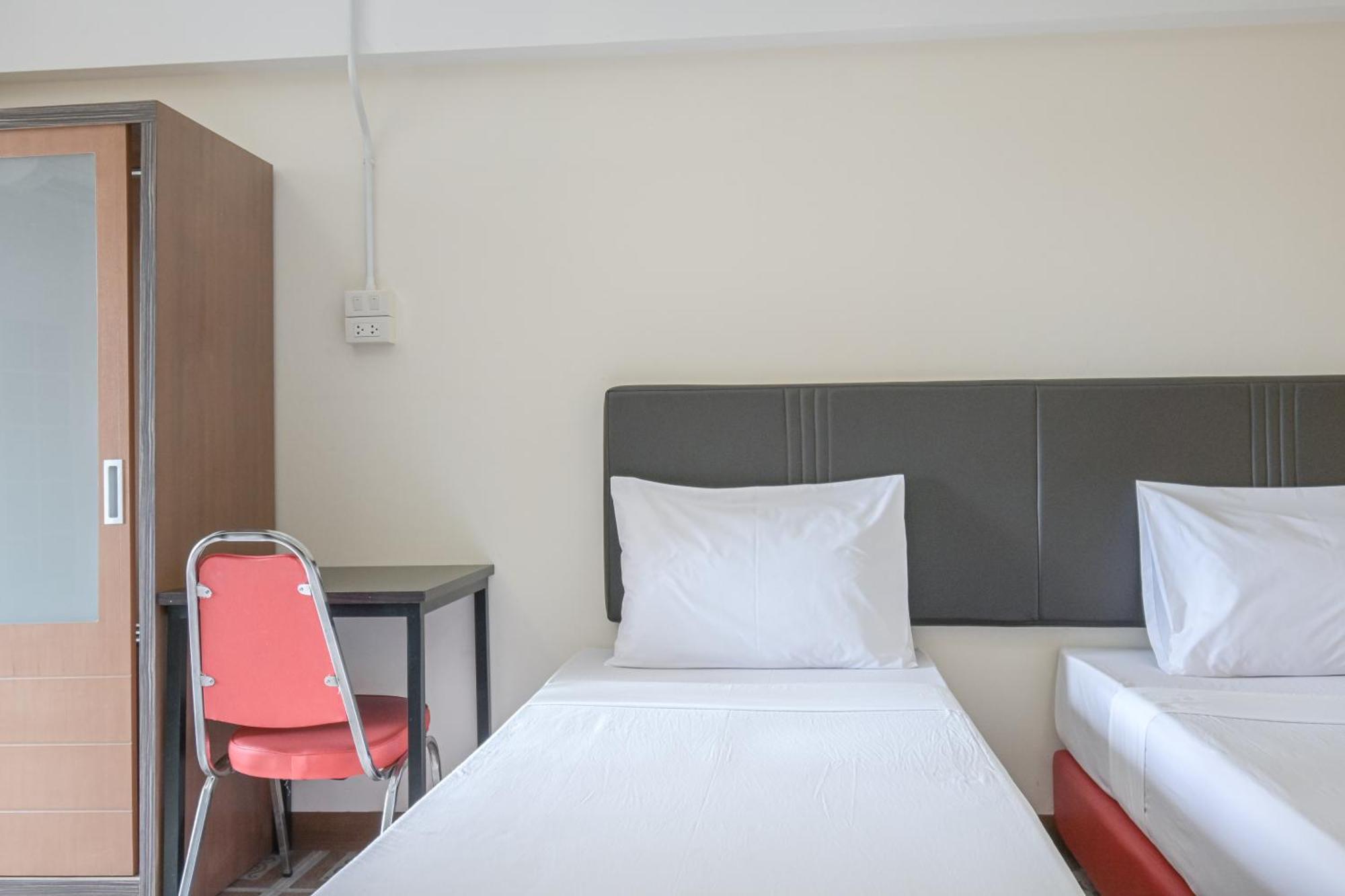 Ac Habitat Bangkok Aparthotel Exterior photo